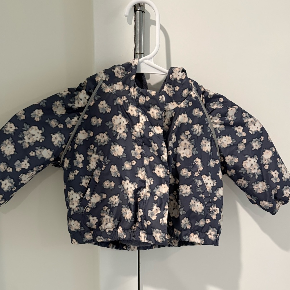 Baby Gap (6-12M) lined puffer jacket with hood
